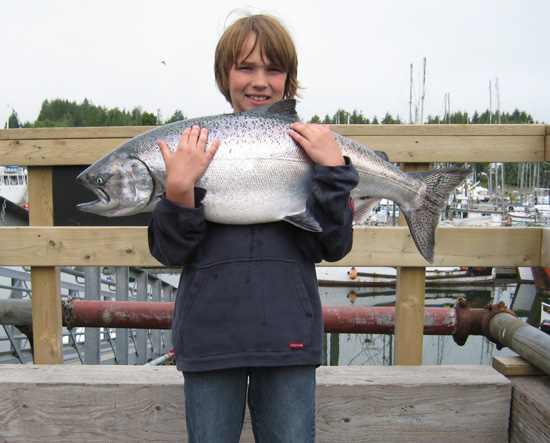 21poundchinnook 12 years old holding 21 pounds! July 8, 2008